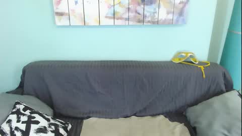 Everly online show from 01-31-25, 06:13