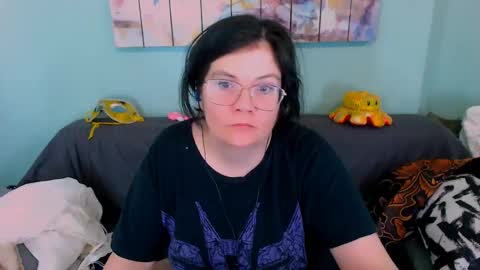 Snapshot of everly_rays chatting on 04-19-26, 12:15 Everly online show from 04-19-26, 12:15