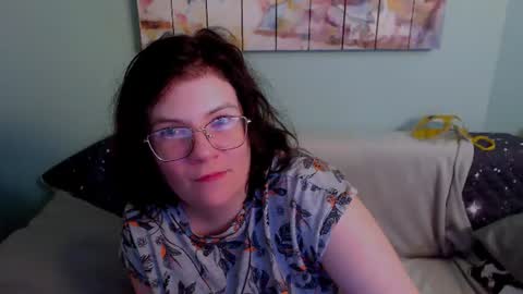 Snapshot of everly_rays chatting on 07-05-26, 09:00 Everly online show from 07-05-26, 09:00