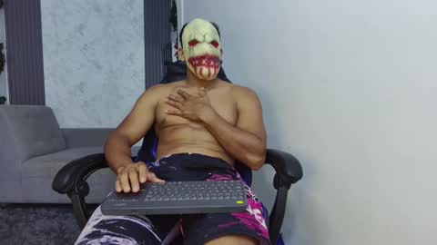 Snapshot of evessinn chatting on 10-26-25, 10:36 luis online show from 10-26-25, 10:36