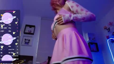 Snapshot of evie_cloud chatting on 09-30-25, 05:07 Evie Cloud online show from 09-30-25, 05:07