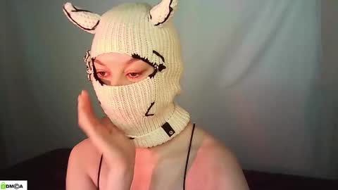 Renesme White Im here from Monday to Friday online show from 05-07-26, 02:28