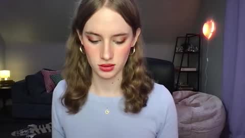 Evie3 online show from 02-20-25, 11:32