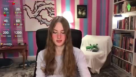 Snapshot of eviecam chatting on 02-04-26, 04:57 Evie3 online show from 02-04-26, 04:57