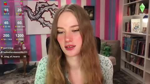 Snapshot of eviecam chatting on 05-31-26, 06:09 Evie3 online show from 05-31-26, 06:09