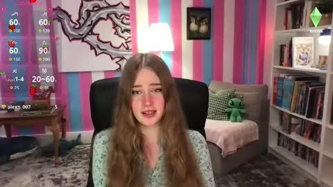 Snapshot of eviecam chatting on 06-05-26, 04:45 Evie3 online show from 06-05-26, 04:45