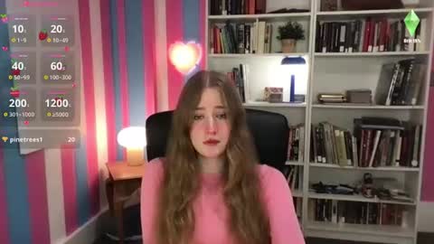 Snapshot of eviecam chatting on 06-15-26, 08:22 Evie3 online show from 06-15-26, 08:22