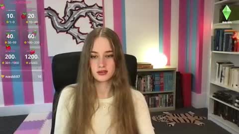 Snapshot of eviecam chatting on 07-29-26, 08:29 Evie3 online show from 07-29-26, 08:29