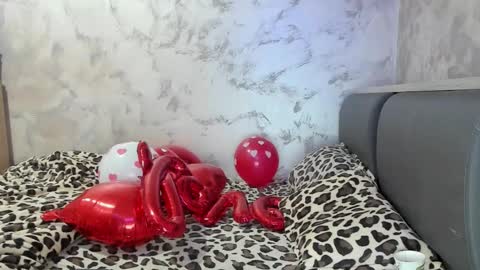 Snapshot of evil_naughty chatting on 10-24-25, 04:20 evil_naughty online show from 10-24-25, 04:20
