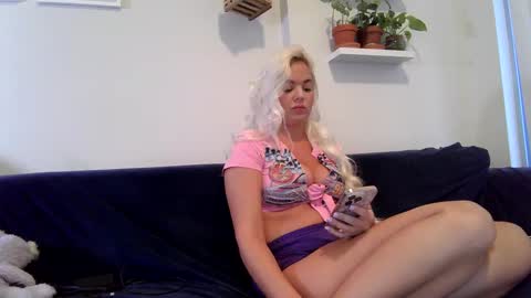 Badblondebunny online show from 09-28-25, 10:48