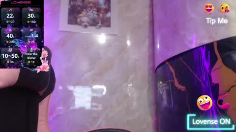 Snapshot of evonilatina chatting on 06-09-26, 10:10 evonilatina online show from 06-09-26, 10:10