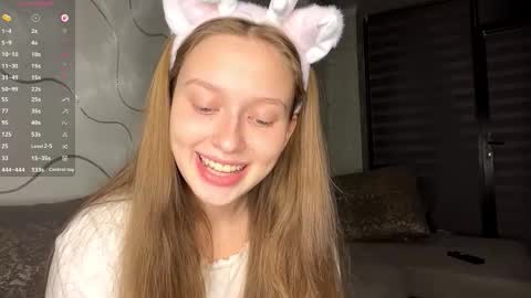 Eva online show from 11-19-25, 03:23