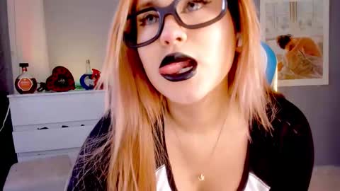 evva_foxxy online show from 09-22-25, 03:58