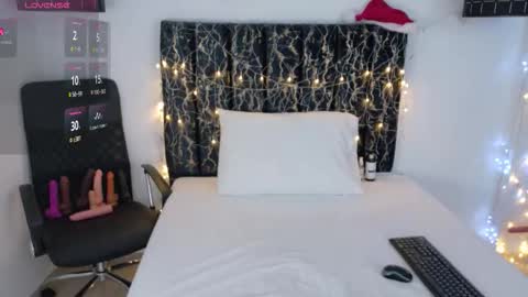 evvaa_moon online show from 12-16-25, 12:32