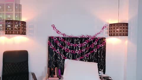 evvaa_moon online show from 02-16-26, 01:29