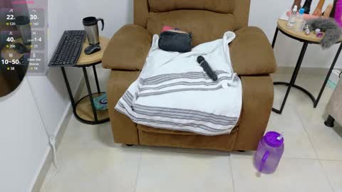 Snapshot of evvaa_moon chatting on 06-08-26, 12:49 evvaa_moon online show from 06-08-26, 12:49