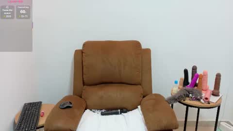 Snapshot of evvaa_moon chatting on 06-09-26, 12:28 evvaa_moon online show from 06-09-26, 12:28