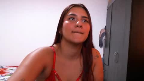 Snapshot of evy_conor chatting on 10-04-25, 02:59 Evy conor online show from 10-04-25, 02:59