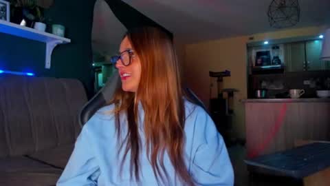 Snapshot of evy_orange1 chatting on 07-14-26, 02:05 EVY online show from 07-14-26, 02:05