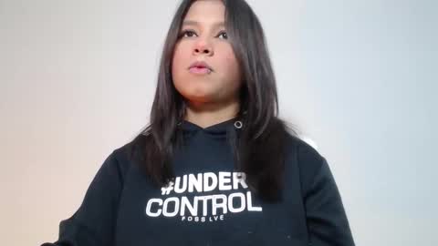 Snapshot of evybubbles_ chatting on 01-17-26, 03:39 Im Evy online show from 01-17-26, 03:39