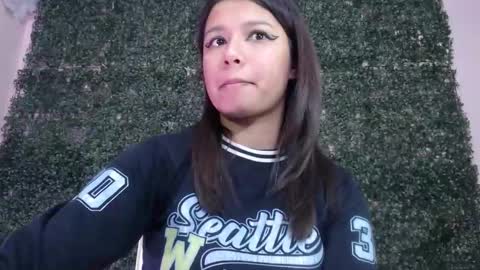 Snapshot of evybubbles_ chatting on 02-24-26, 04:49 Im Evy online show from 02-24-26, 04:49