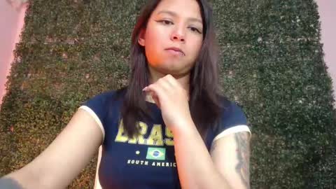 Snapshot of evybubbles_ chatting on 03-02-26, 04:47 Im Evy online show from 03-02-26, 04:47