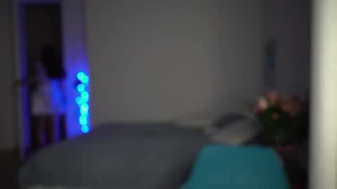 ewelynscott online show from 11-19-25, 08:42