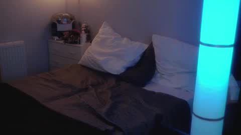 Alyson online show from 02-25-25, 02:22