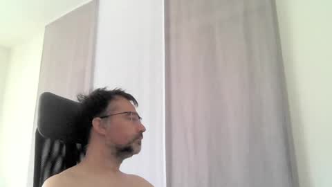 Snapshot of exhibit77 chatting on 06-16-26, 06:49 exhibit77 online show from 06-16-26, 06:49