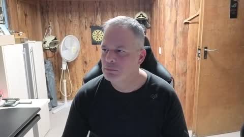 Snapshot of exibe1219 chatting on 12-25-24, 08:17 exibe1219 online show from 12-25-24, 08:17