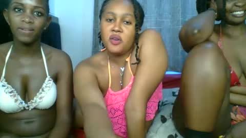 exotic_cutiee online show from 04-22-26, 03:02
