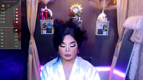 Snapshot of exotic_lindsay chatting on 03-17-26, 06:11 Lindsay online show from 03-17-26, 06:11