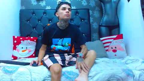 Snapshot of exotichot_couple chatting on 12-26-24, 03:59 exotichot_couple online show from 12-26-24, 03:59