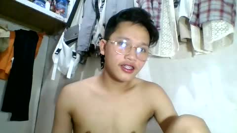 Snapshot of exotichugecock chatting on 12-30-24, 01:26 Jan online show from 12-30-24, 01:26