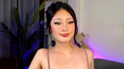 Candy  online show from 12-10-24, 12:05