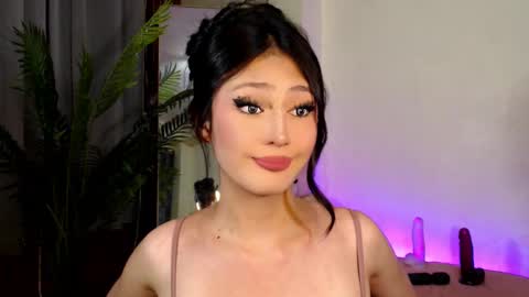 Candy  online show from 12-14-24, 04:31