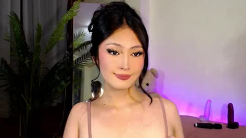 Candy  online show from 12-15-24, 01:22