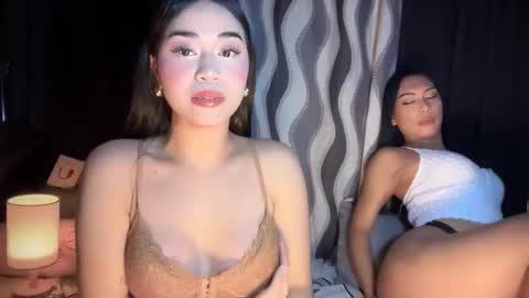 chloee online show from 10-12-25, 10:25