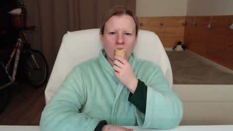 Snapshot of exponentex5 chatting on 12-03-24, 05:45 Crystal online show from 12-03-24, 05:45