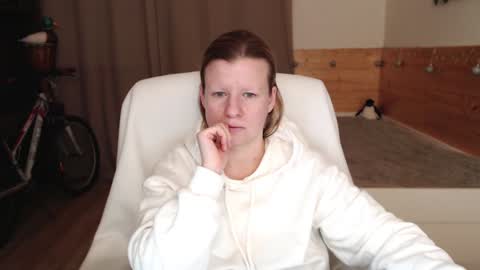 Snapshot of exponentex5 chatting on 12-04-24, 09:35 Crystal online show from 12-04-24, 09:35