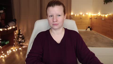 Snapshot of exponentex5 chatting on 01-01-25, 12:32 Crystal online show from 01-01-25, 12:32