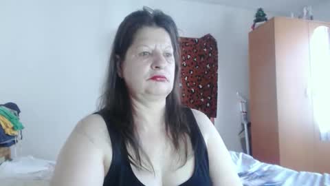 Snapshot of extasymature chatting on 06-10-26, 05:39 ExtasyMature online show from 06-10-26, 05:39