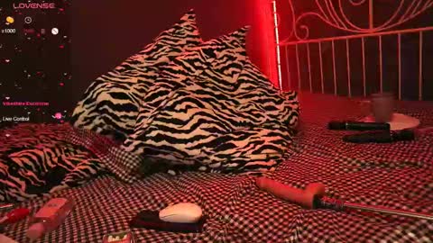 Snapshot of extra_topping chatting on 02-23-25, 06:45 extra_topping online show from 02-23-25, 06:45