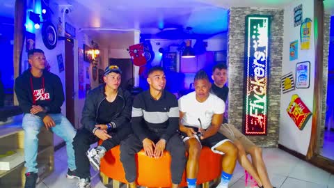 extrangers online show from 12-02-24, 12:07