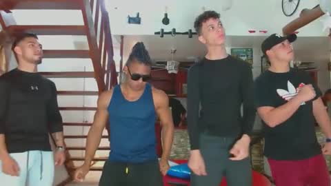 extrangers online show from 12-06-24, 12:05