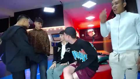 extrangers online show from 09-15-25, 12:16