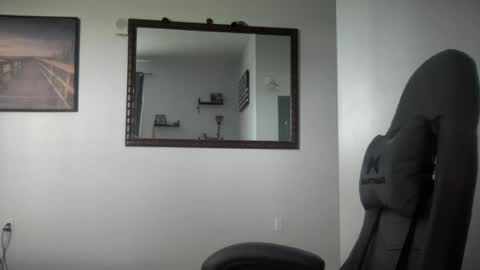 Snapshot of extraroxy chatting on 06-24-26, 12:42 Roxy online show from 06-24-26, 12:42