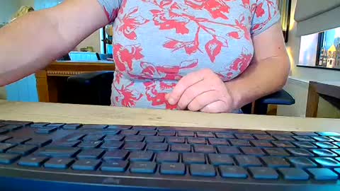 extremestef online show from 07-27-26, 07:43