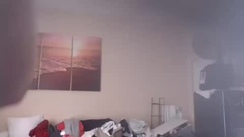 eyeswall0w online show from 10-10-25, 03:00