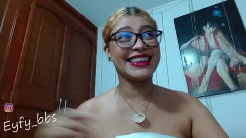 Nadia online show from 06-11-26, 12:32